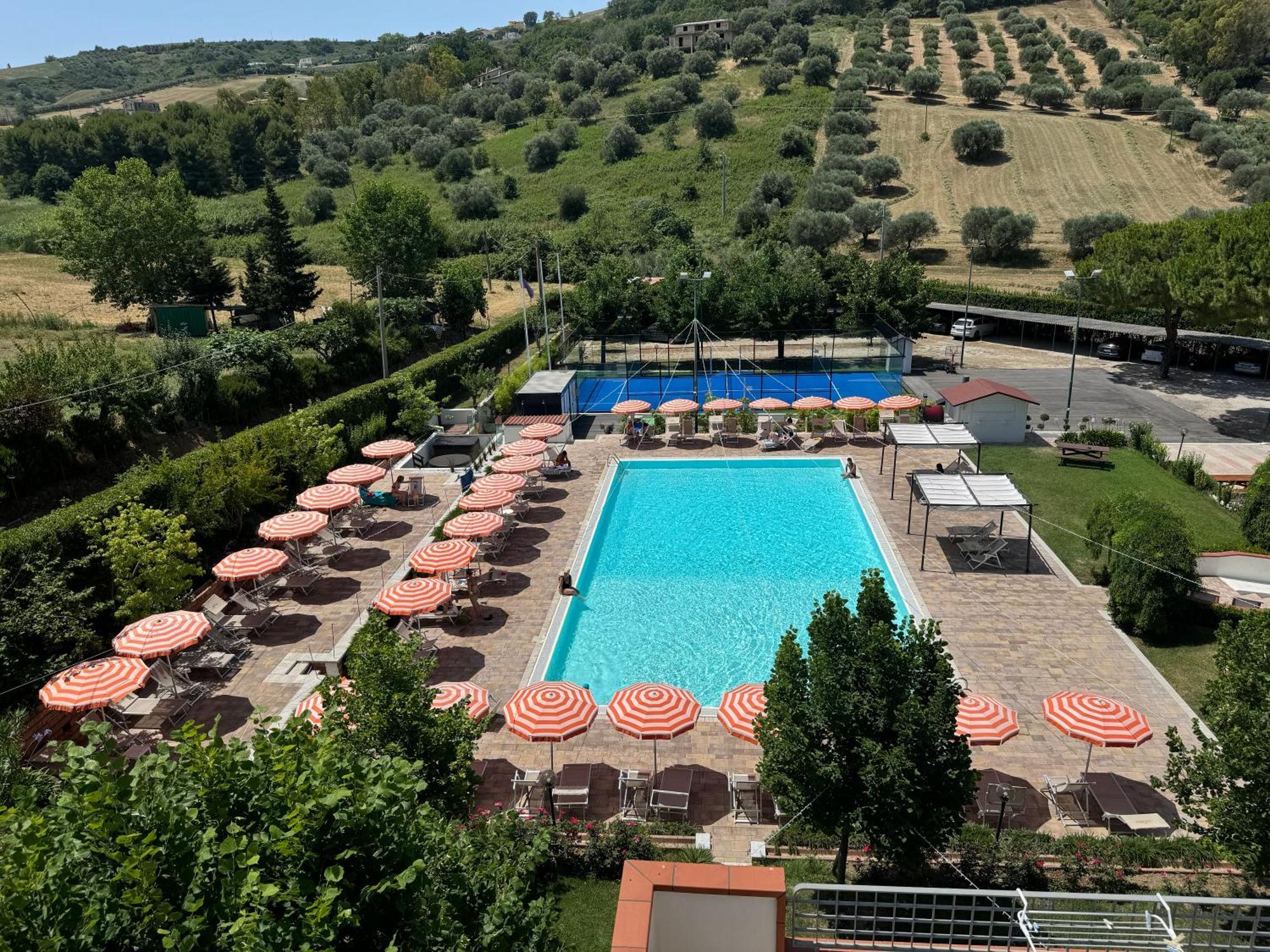 Pineto Resort Exterior photo